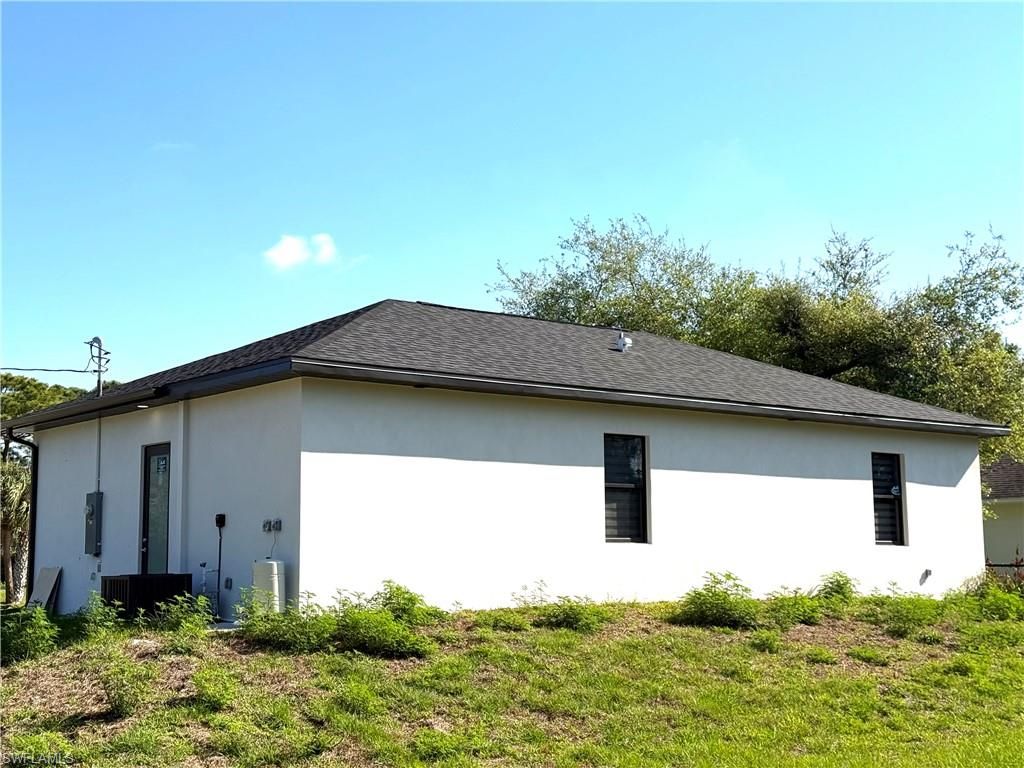 914 Sunrise BLVD, LEHIGH ACRES, FL 33974 — photo 5