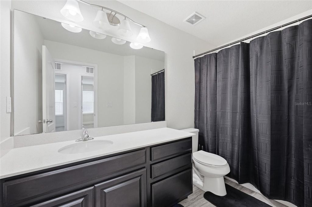 Image 13 of property listing at 4424 SILVER CREEK STREET, Kissimmee, FL 34744
