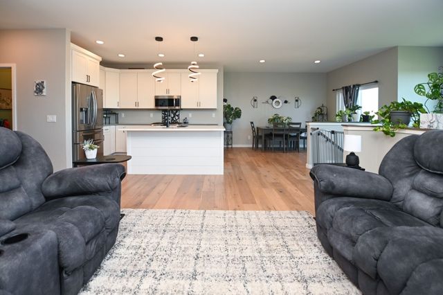 1807 Wycliffe Court SW, Cedar Rapids, IA 52404