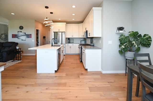 1807 Wycliffe Court SW, Cedar Rapids, IA 52404