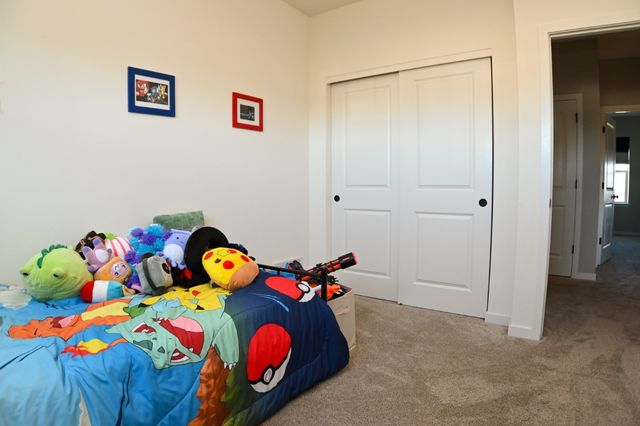 1807 Wycliffe Court SW, Cedar Rapids, IA 52404