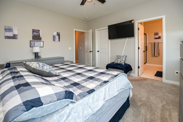 1807 Wycliffe Court SW, Cedar Rapids, IA 52404