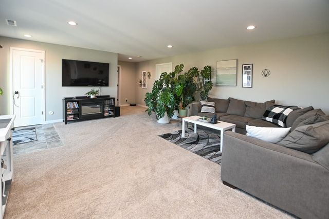 1807 Wycliffe Court SW, Cedar Rapids, IA 52404