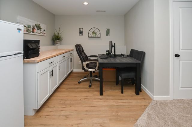 1807 Wycliffe Court SW, Cedar Rapids, IA 52404