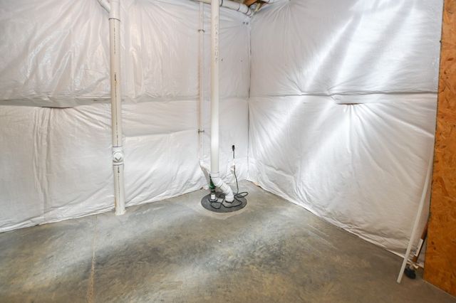 1807 Wycliffe Court SW, Cedar Rapids, IA 52404