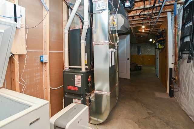 1807 Wycliffe Court SW, Cedar Rapids, IA 52404