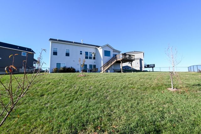 1807 Wycliffe Court SW, Cedar Rapids, IA 52404