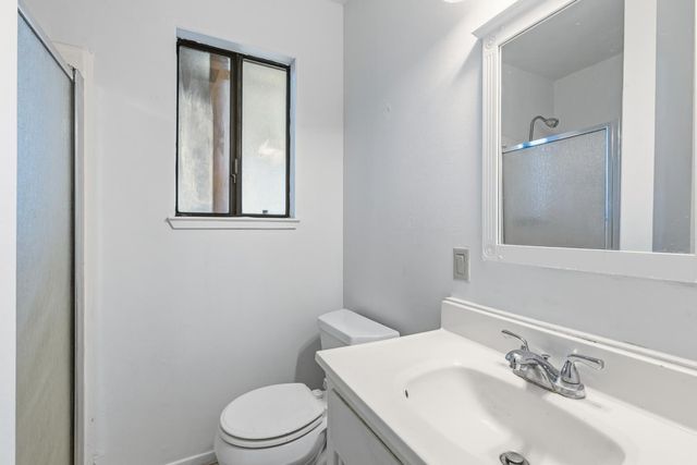 642 Wanzia Ct, Patterson, CA 95363