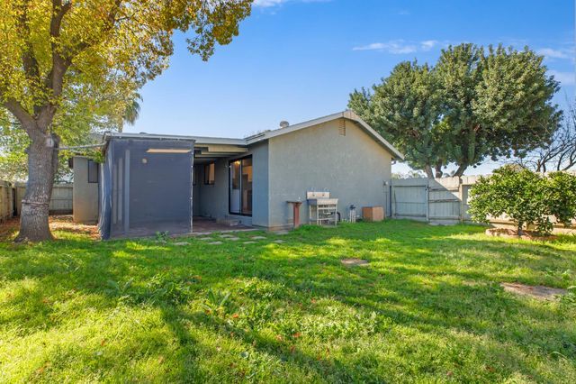 642 Wanzia Ct, Patterson, CA 95363