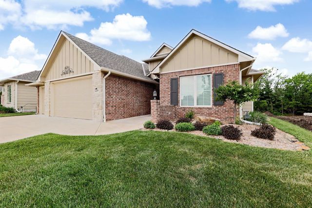 6237 E Central Park Ct, Bel Aire, KS 67220