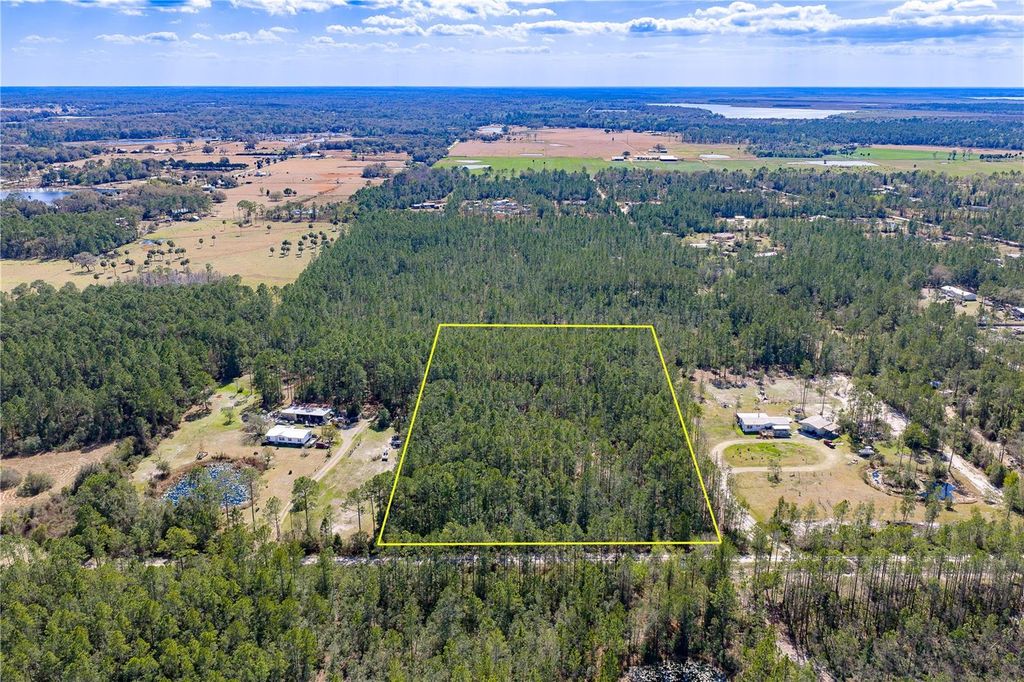 Image 2 of property listing at 480 PASTURE ROAD, De Leon Springs, FL 32130