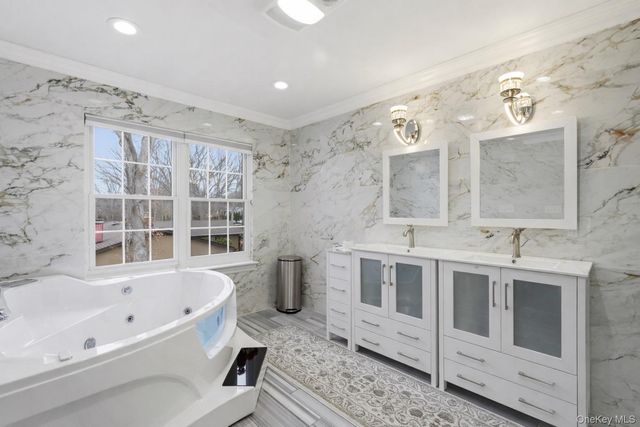 171 Oakfield Avenue, Dix Hills, NY 11746