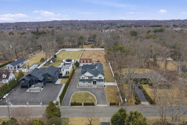 171 Oakfield Avenue, Dix Hills, NY 11746