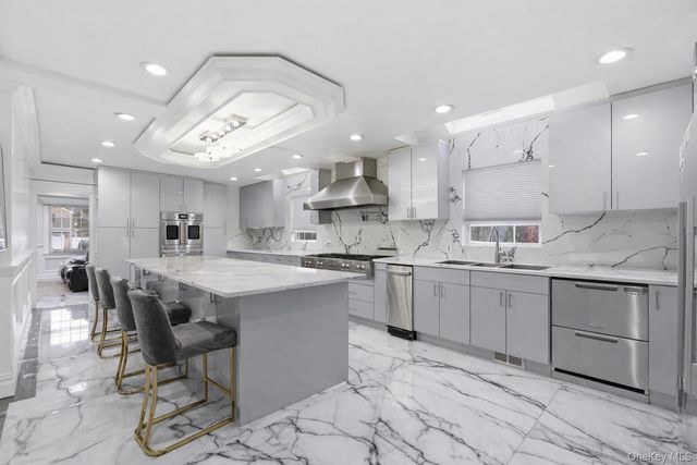 171 Oakfield Avenue, Dix Hills, NY 11746