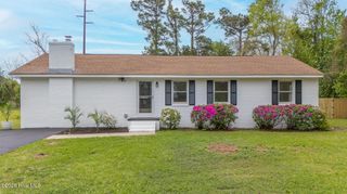 213 Russell Street, Beaufort, NC 28516