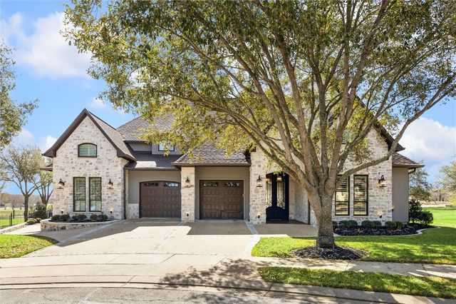 5202 Bourrone Court, Bryan, TX 77802