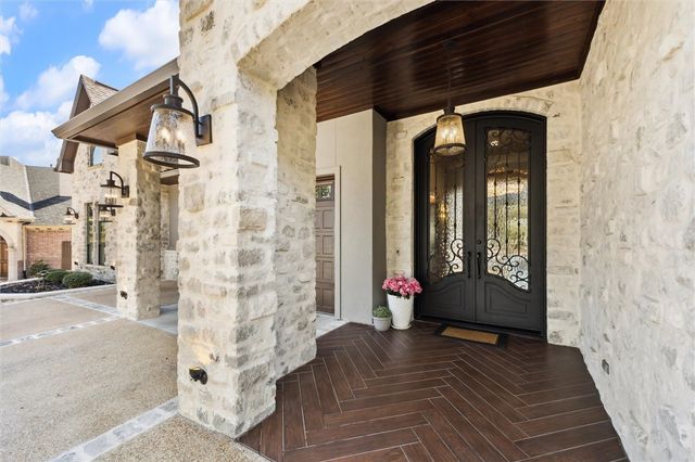 5202 Bourrone Court, Bryan, TX 77802