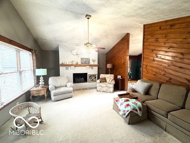 1301 N Maple Street, Veedersburg, IN 47987