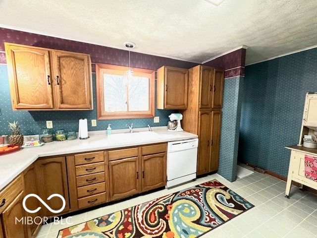 1301 N Maple Street, Veedersburg, IN 47987