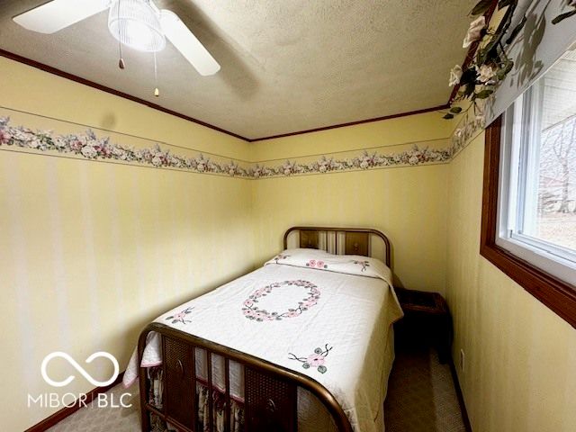 1301 N Maple Street, Veedersburg, IN 47987