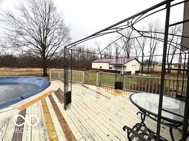 1301 N Maple Street, Veedersburg, IN 47987