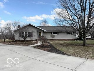 1301 N Maple Street, Veedersburg, IN 47987