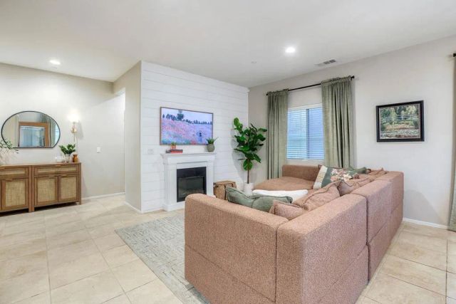 35262 Persano Place, Fallbrook, CA 92028