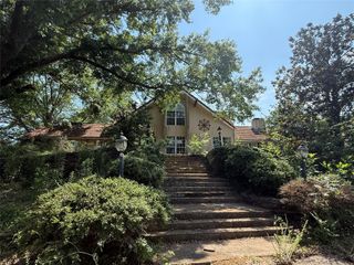 1708 S US Highway 69, Mineola, TX 75773