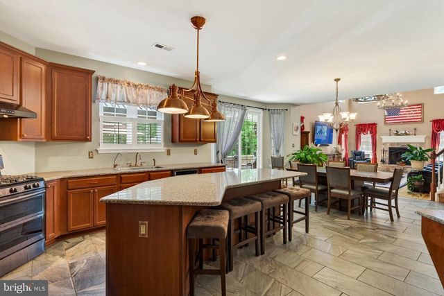 675 ROCK HILL RD, Quakertown, PA 18951