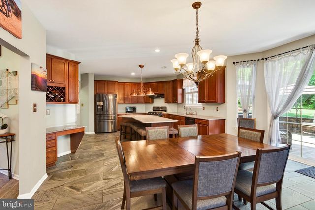 675 ROCK HILL RD, Quakertown, PA 18951