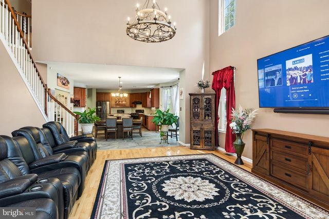 675 ROCK HILL RD, Quakertown, PA 18951