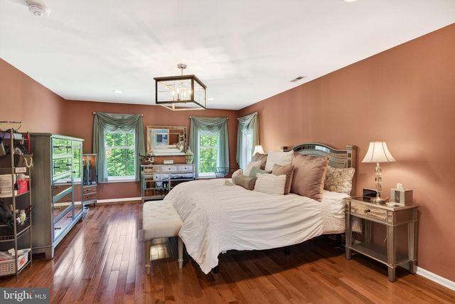 675 ROCK HILL RD, Quakertown, PA 18951
