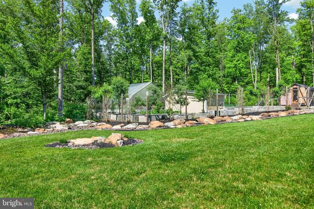 675 ROCK HILL RD, Quakertown, PA 18951