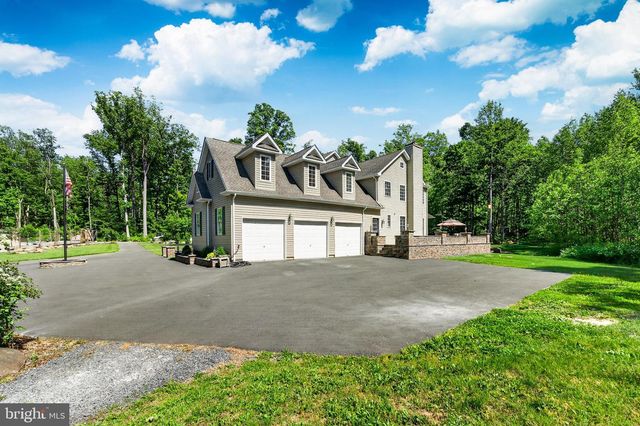 675 ROCK HILL RD, Quakertown, PA 18951