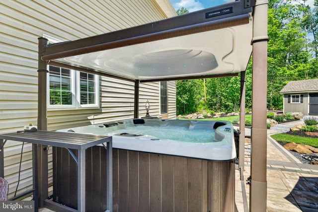 675 ROCK HILL RD, Quakertown, PA 18951