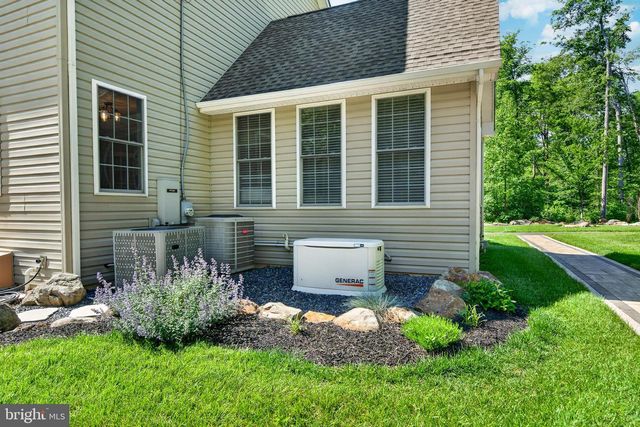 675 ROCK HILL RD, Quakertown, PA 18951