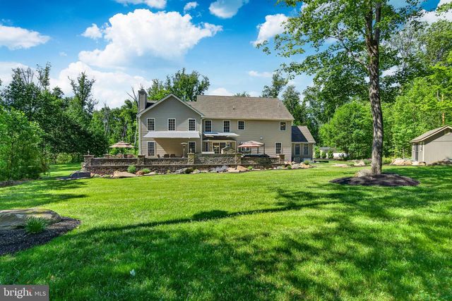 675 ROCK HILL RD, Quakertown, PA 18951
