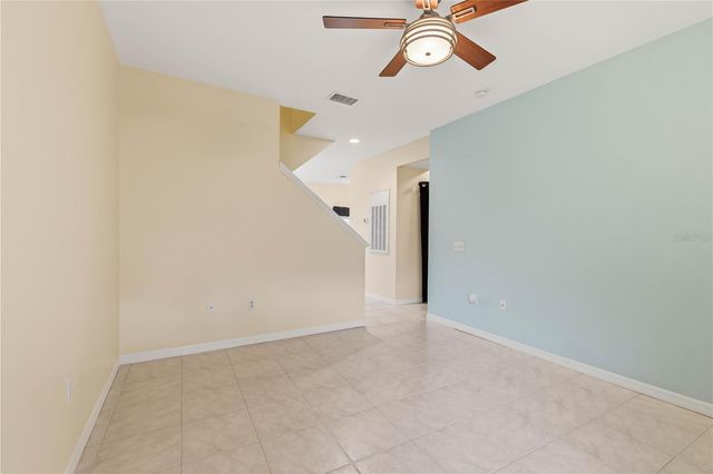 7604 PLANTATION CIRCLE 7604, University Park, FL 34201