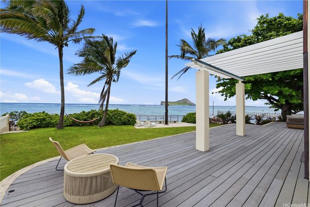 41-459 Kalanianaole Highway, Waimanalo, HI 96795