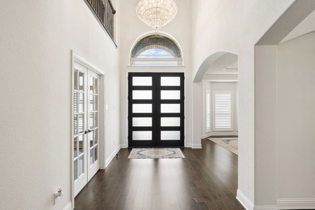 2671 Corona Drive, Grand Prairie, TX 75054