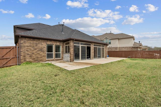 2671 Corona Drive, Grand Prairie, TX 75054