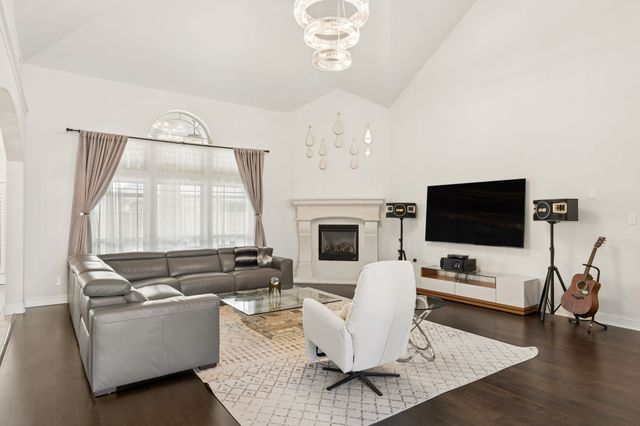 2671 Corona Drive, Grand Prairie, TX 75054