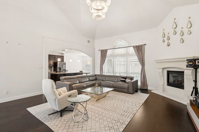 2671 Corona Drive, Grand Prairie, TX 75054