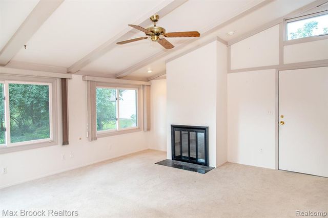 10145 Borgman Avenue, Huntington Woods, MI 48070