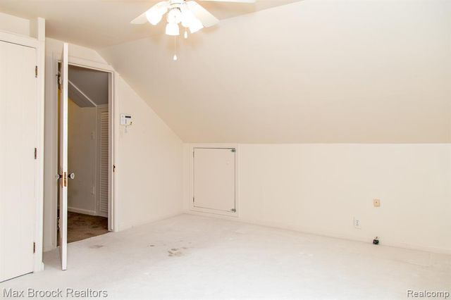 10145 Borgman Avenue, Huntington Woods, MI 48070