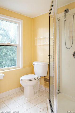 10145 Borgman Avenue, Huntington Woods, MI 48070