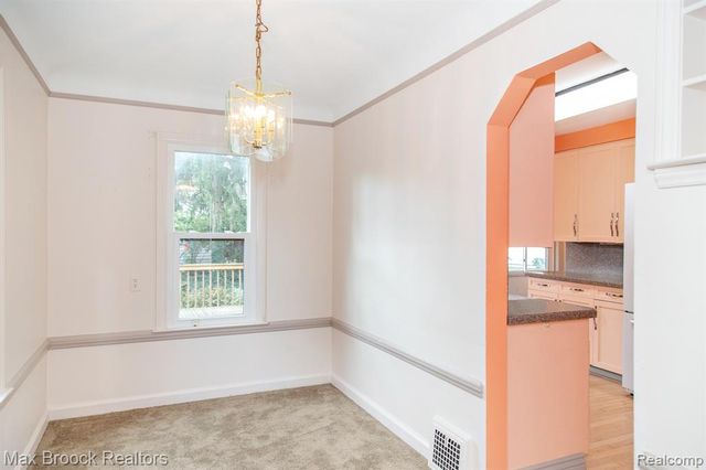 10145 Borgman Avenue, Huntington Woods, MI 48070
