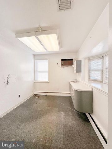 1201 EASTON RD, Abington, PA 19001