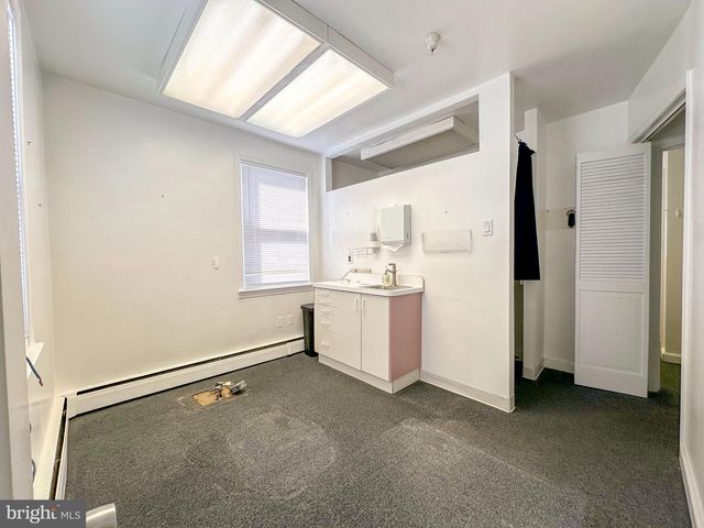 1201 EASTON RD, Abington, PA 19001