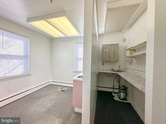 1201 EASTON RD, Abington, PA 19001